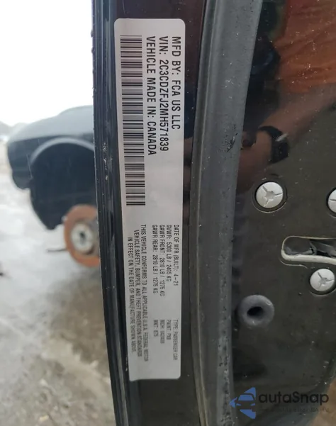 2021 Dodge Challenger R/T Scat Pack from USA, damaged, VIN 2C3CDZFJ2MH571839